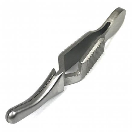 Клема "бульдог" по Dieffenbach, для кровоносних судин, зігнута. Довжина 5 см